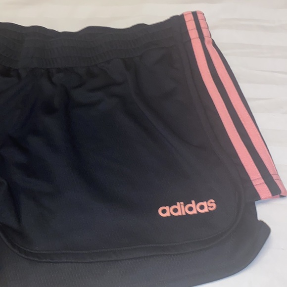 Adidas - Picture 5 of 11